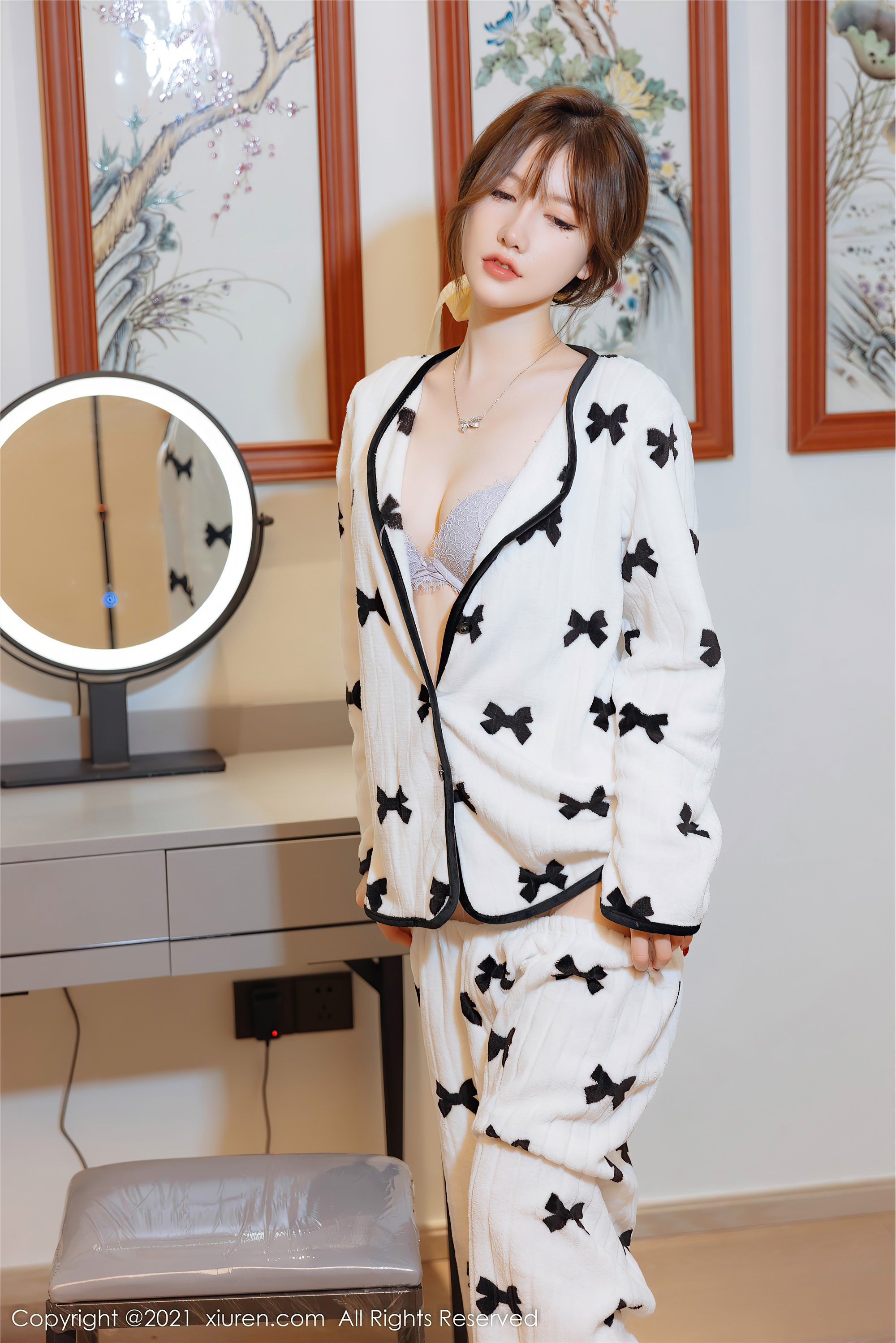 XiuRen秀人网 2021.12.21 NO.4365 美桃酱